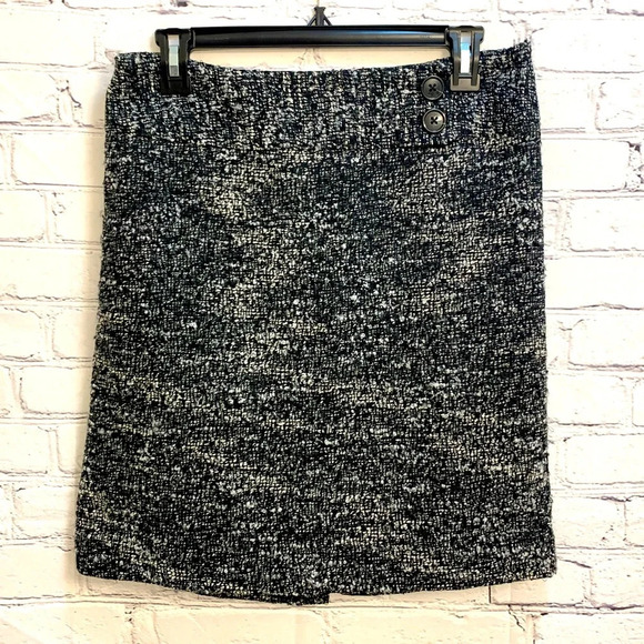 Ann Taylor Black, White and Grey Boucle Tweed Skirt - size 4 - Picture 1 of 7
